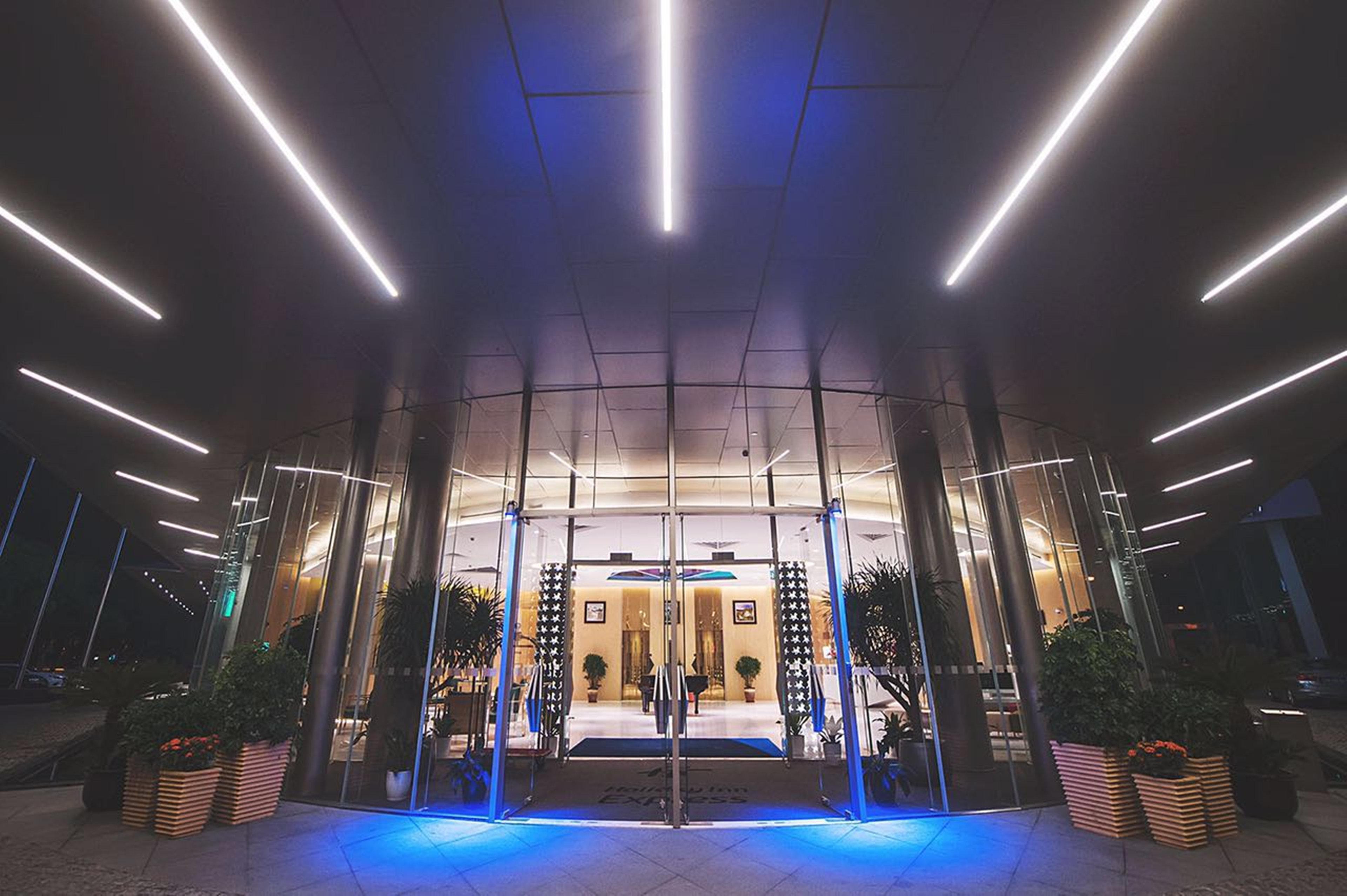 Holiday Inn Express Shanghai Songjiang Fangta By Ihg Eksteriør bilde